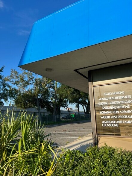 580 Ellis Rd S, Jacksonville, FL for sale - Building Photo - Image 3 of 16