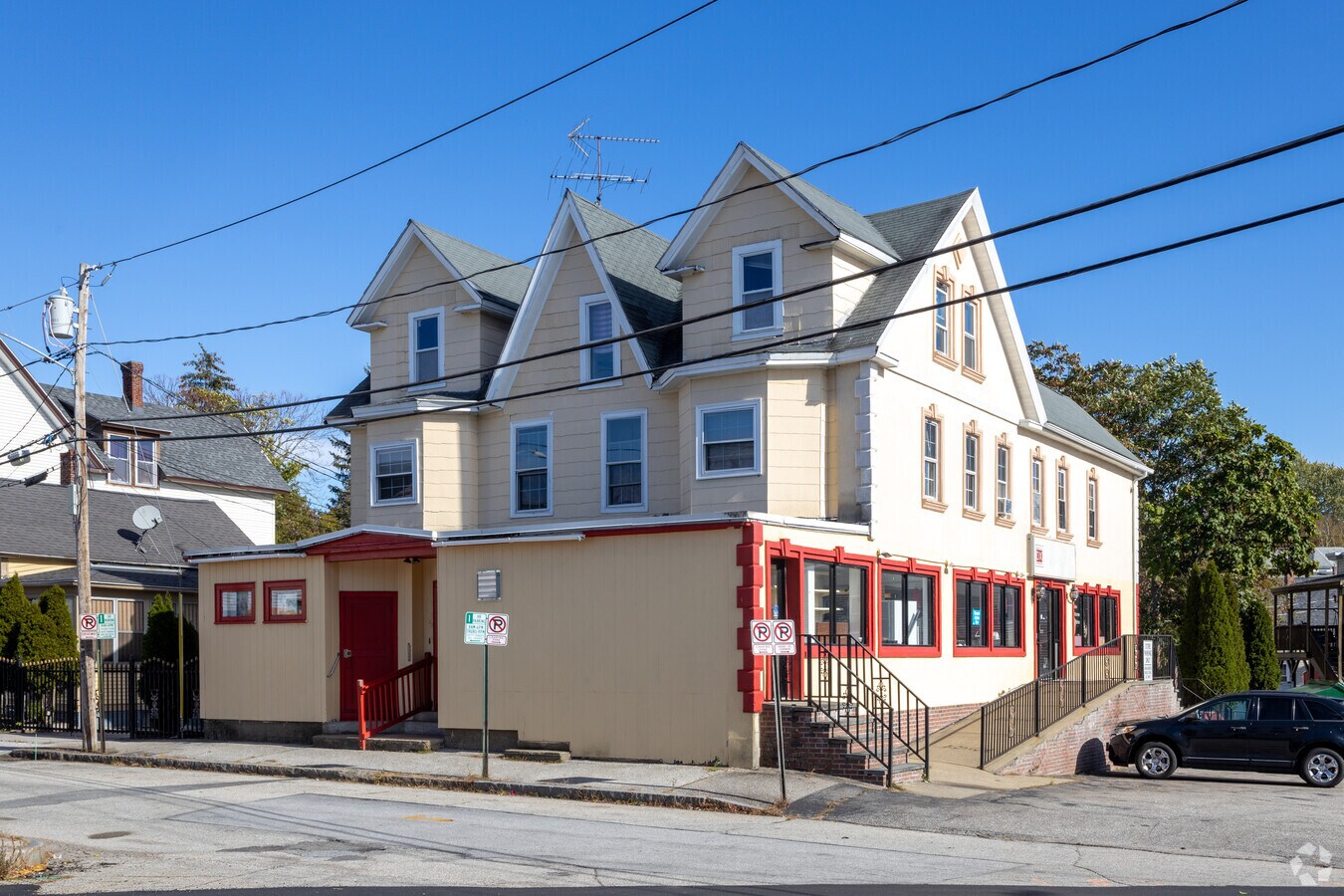 29 Nashua St, Manchester, NH 03104