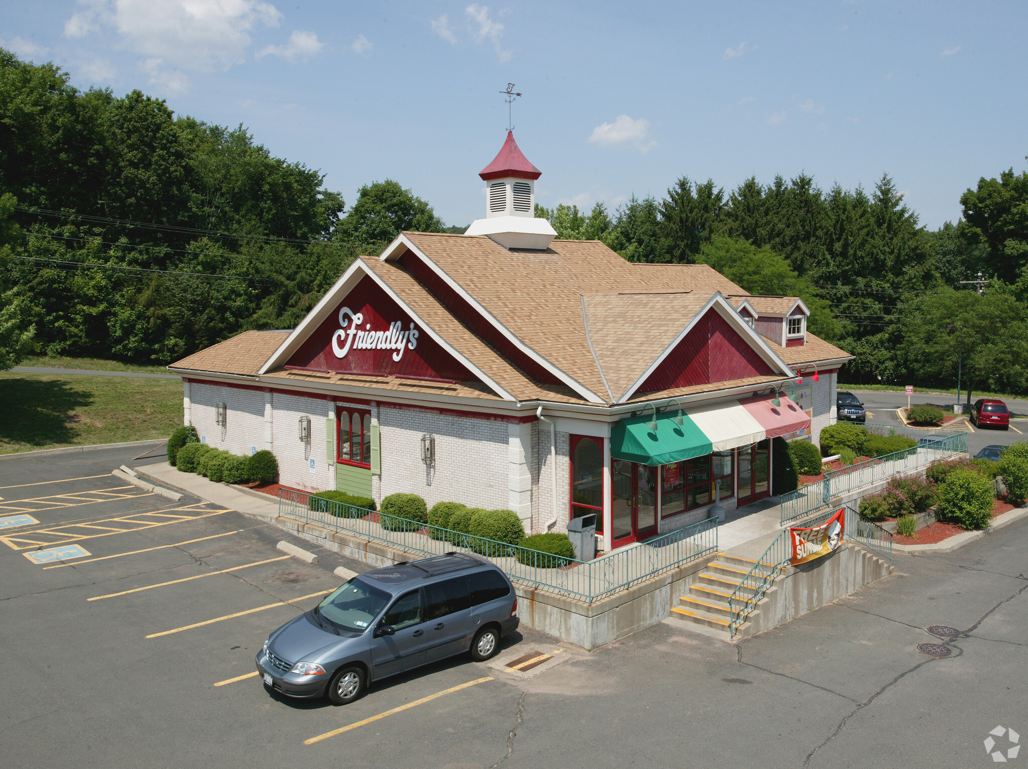 48 Berlin Rd, Cromwell, CT for lease Primary Photo- Image 1 of 4