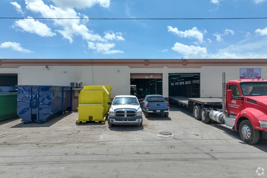 2390-2398 NW 147th St, Miami, FL for lease - Building Photo - Image 2 of 4