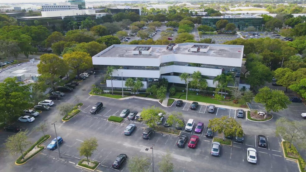 6360 NW 5th Way, Fort Lauderdale, FL for lease - Commercial Listing Video - Image 2 of 7