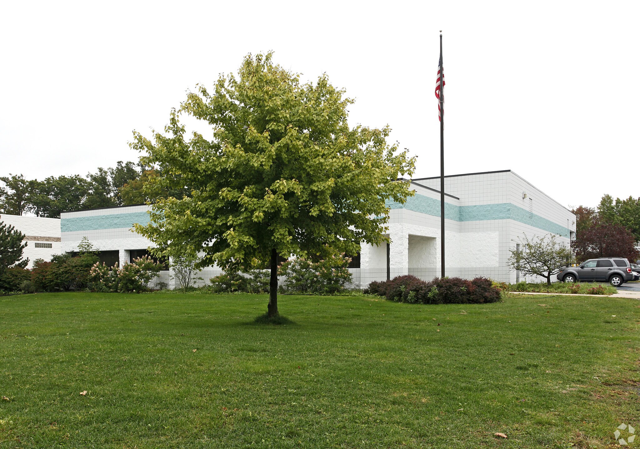 48009 Anna Ct, Wixom, MI for sale Primary Photo- Image 1 of 1