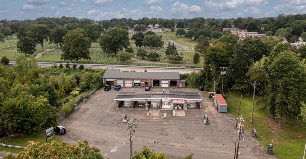 1108 East St, New Britain, CT for sale - Building Photo - Image 3 of 6