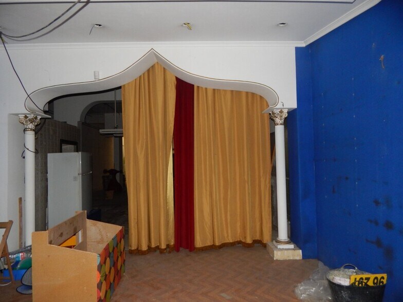 Retail in Ontinyent, Valencia for lease - Building Photo - Image 2 of 9