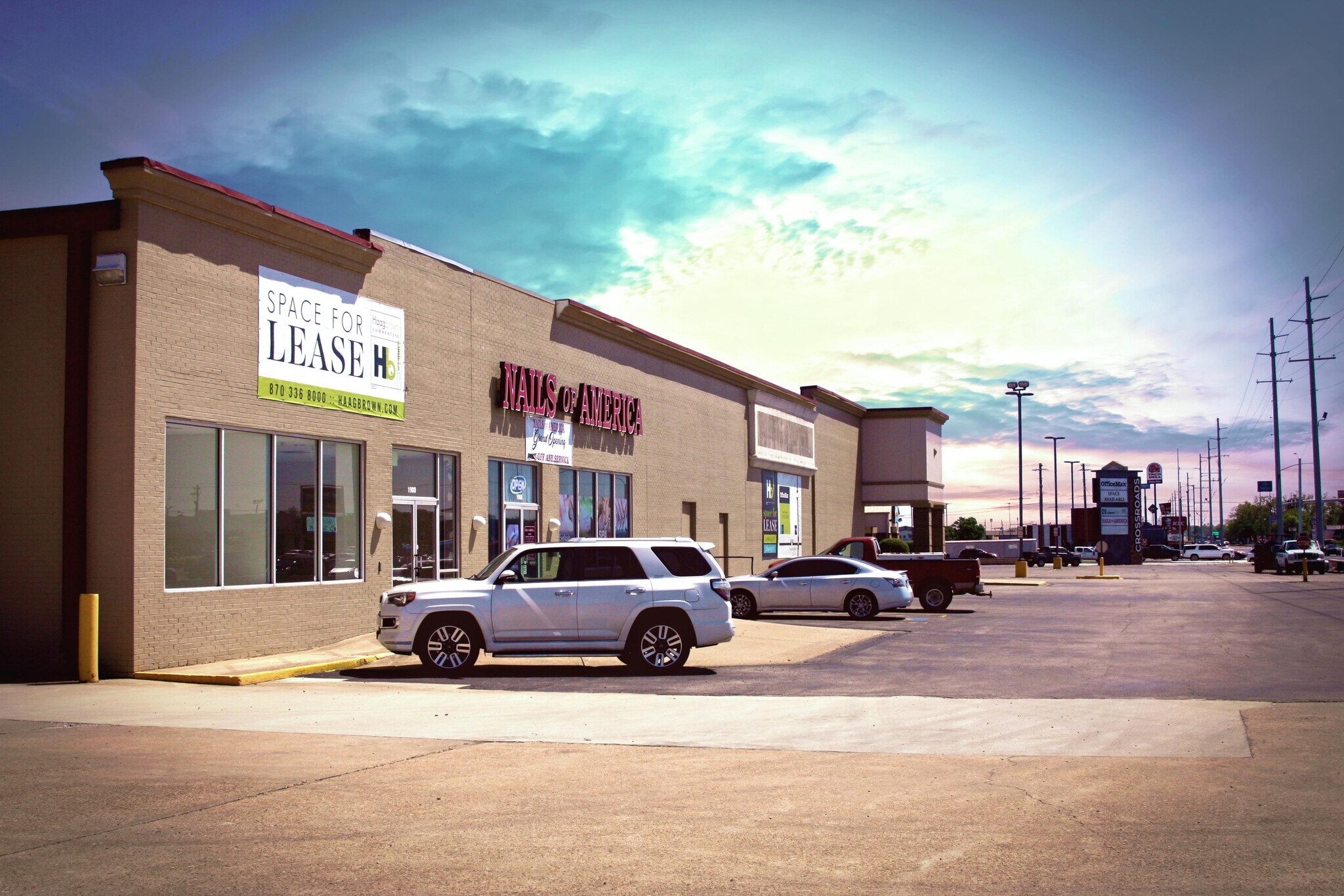 2300 E Highland Dr, Jonesboro, AR 72401 Crossroads Shopping Center