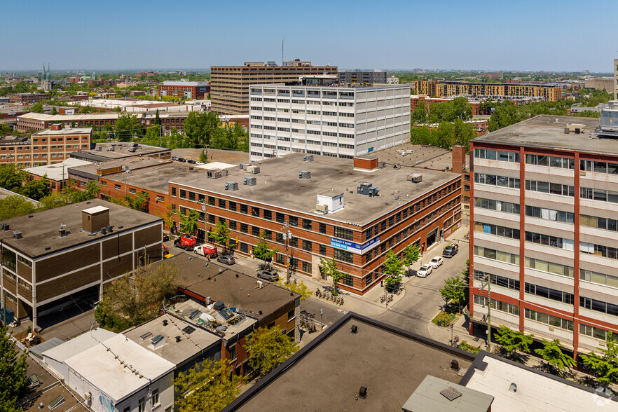 5555-5575 Av Casgrain, Montréal, QC for lease - Aerial - Image 2 of 4