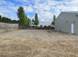 3124 Blossom Dr NE, Salem, OR for lease Building Photo- Image 2 of 5