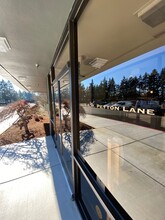 9275 SW Peyton Ln, Wilsonville, OR for lease Building Photo- Image 2 of 2