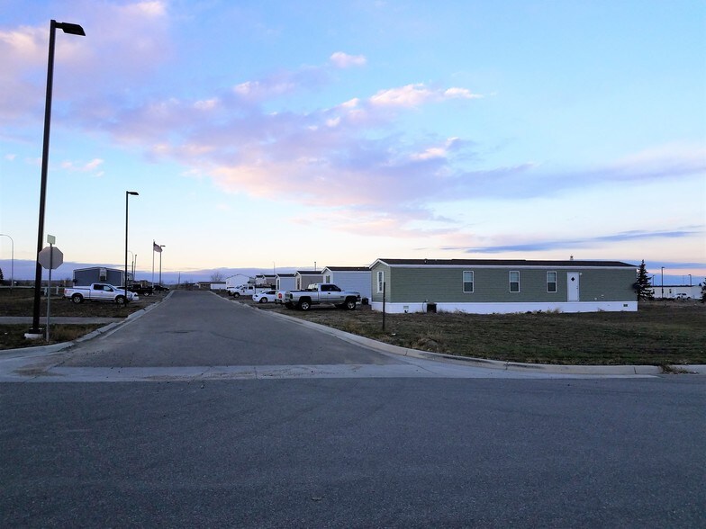 5112 16th Ave W, Williston, ND for sale - Primary Photo - Image 1 of 1