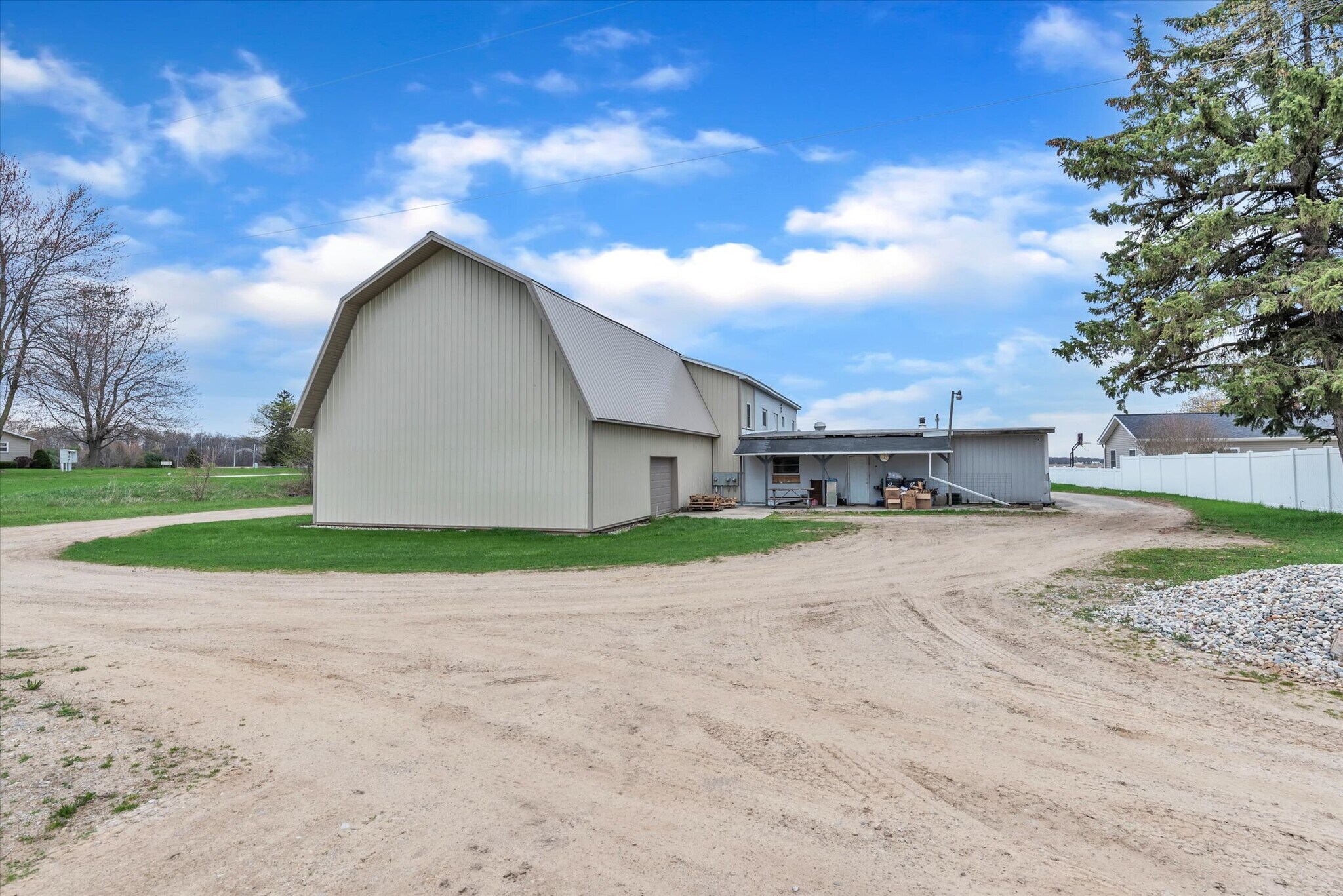 7062 S Adrian Hwy, Adrian, MI for sale Primary Photo- Image 1 of 1