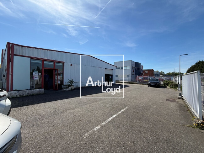 Location Local d'activités 150 m² à 650 m²