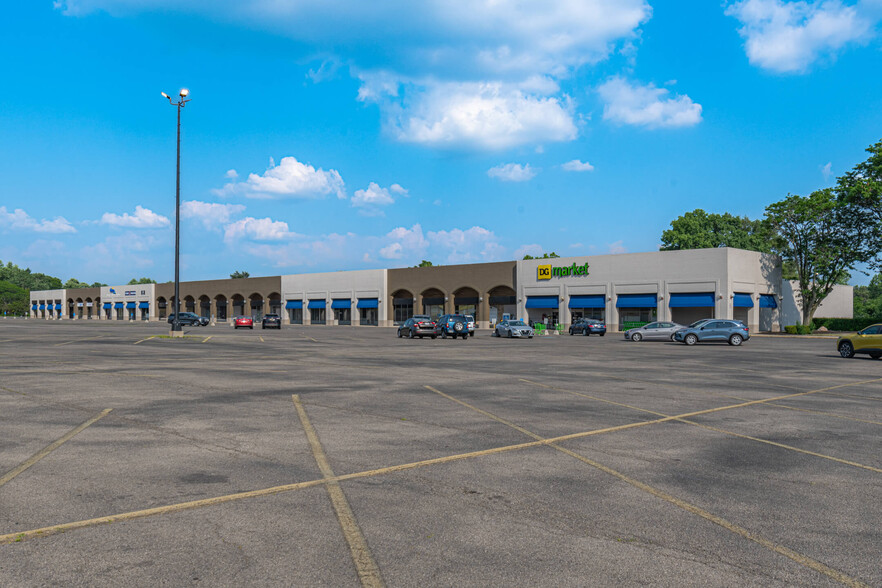 1200-1288 N Broad St, Fairborn, OH for lease - Building Photo - Image 1 of 10