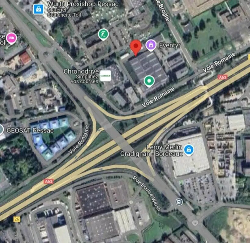 Retail in Pessac for lease Building Photo- Image 1 of 6