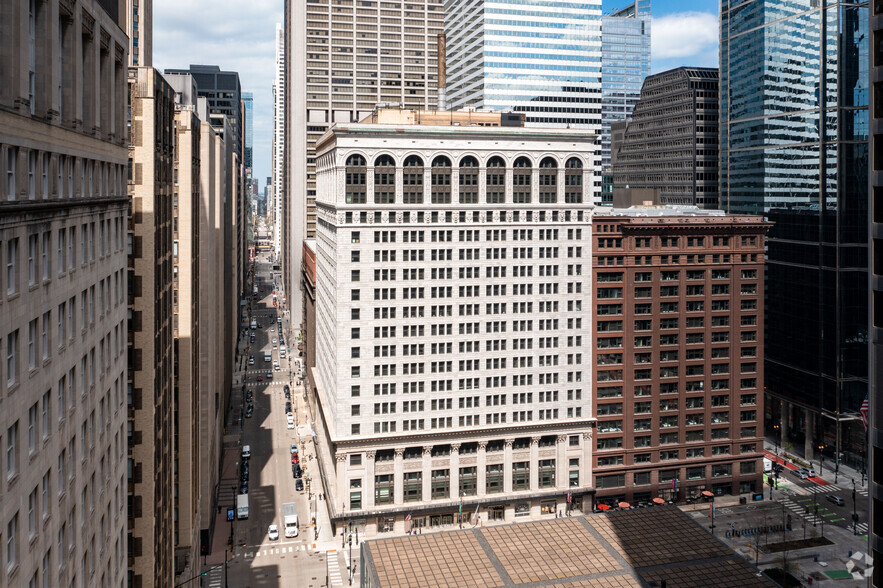 125 S Clark St, Chicago, IL for lease - Building Photo - Image 1 of 14