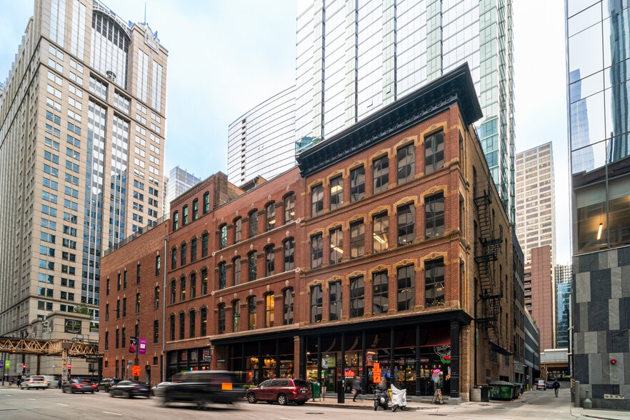 175 N Franklin St, Chicago, IL for lease - Building Photo - Image 2 of 3