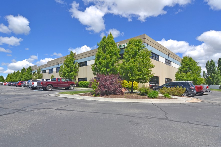 334 N Marshall Way, Layton, UT for lease - Building Photo - Image 1 of 1