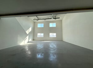 746-756 Ceres Ave, Los Angeles, CA for lease Interior Photo- Image 1 of 8
