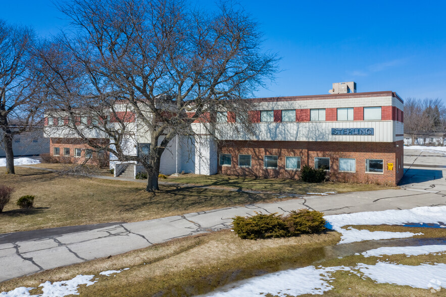 5200 W Clinton Ave, Milwaukee, WI for sale - Building Photo - Image 2 of 13