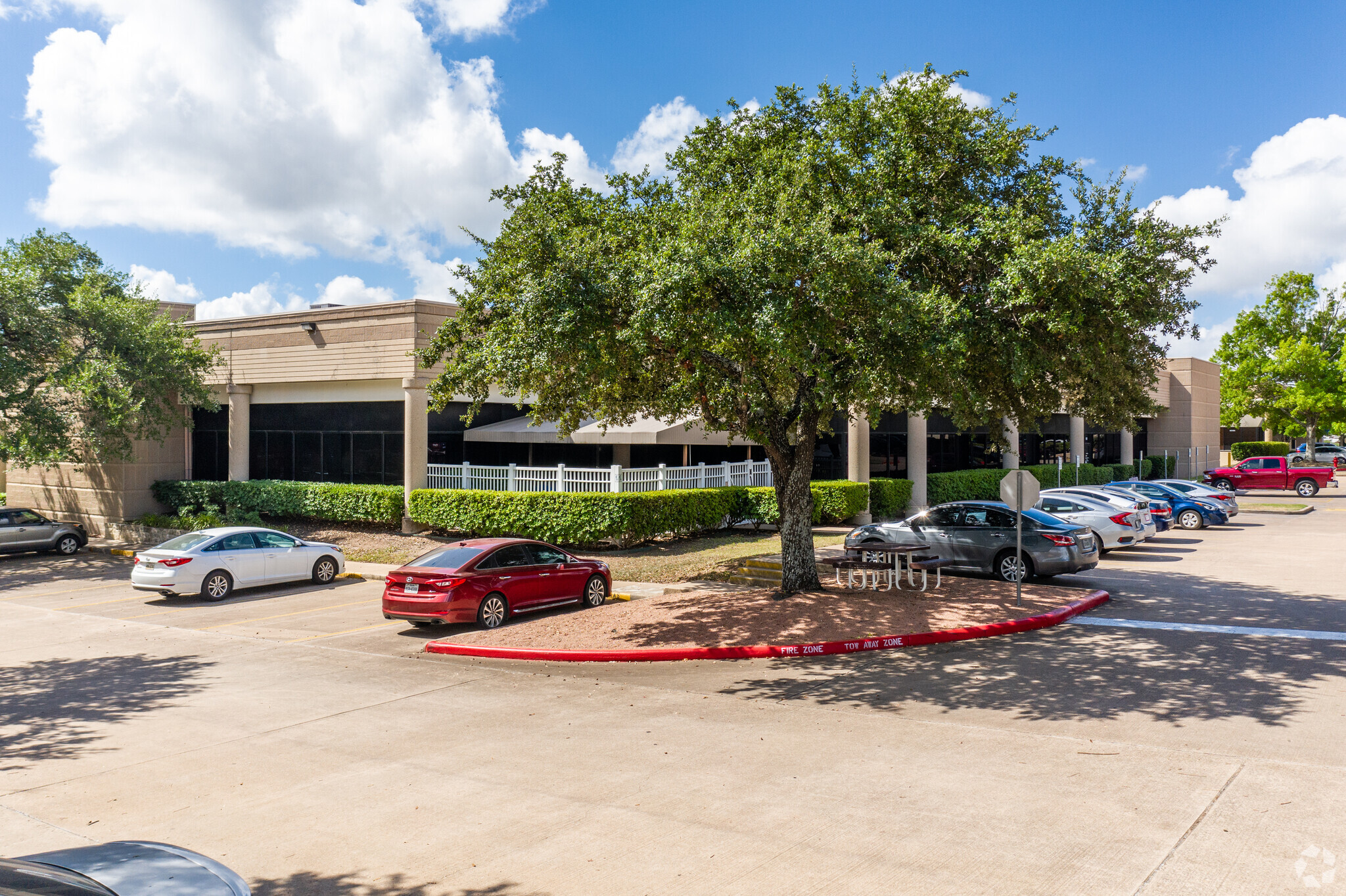 1321 Rutherford Ln, Austin, TX for sale Primary Photo- Image 1 of 1
