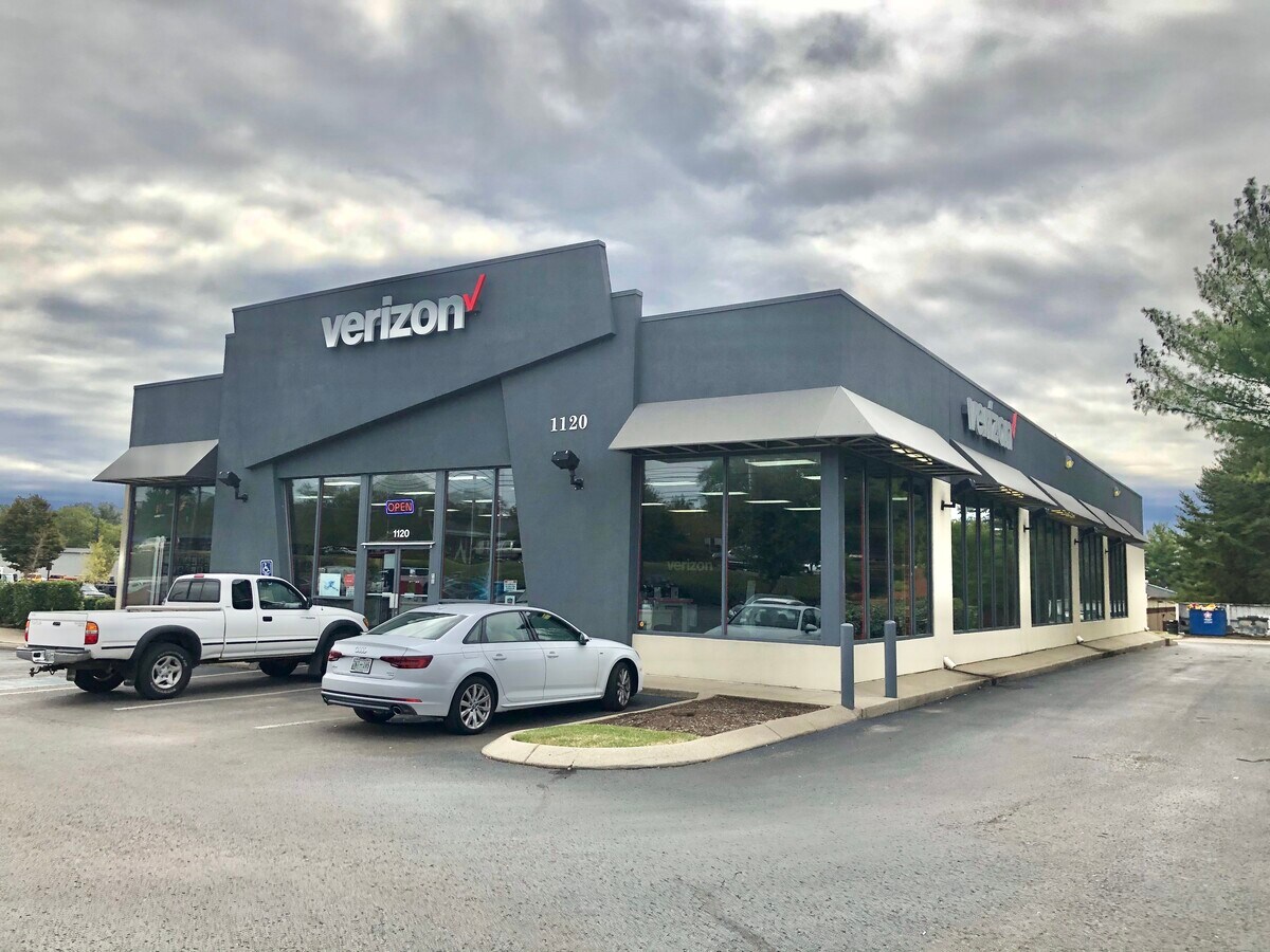 1120 Murfreesboro Rd, Franklin, TN 37064