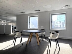 Office in Courbevoie for lease Interior Photo- Image 1 of 1