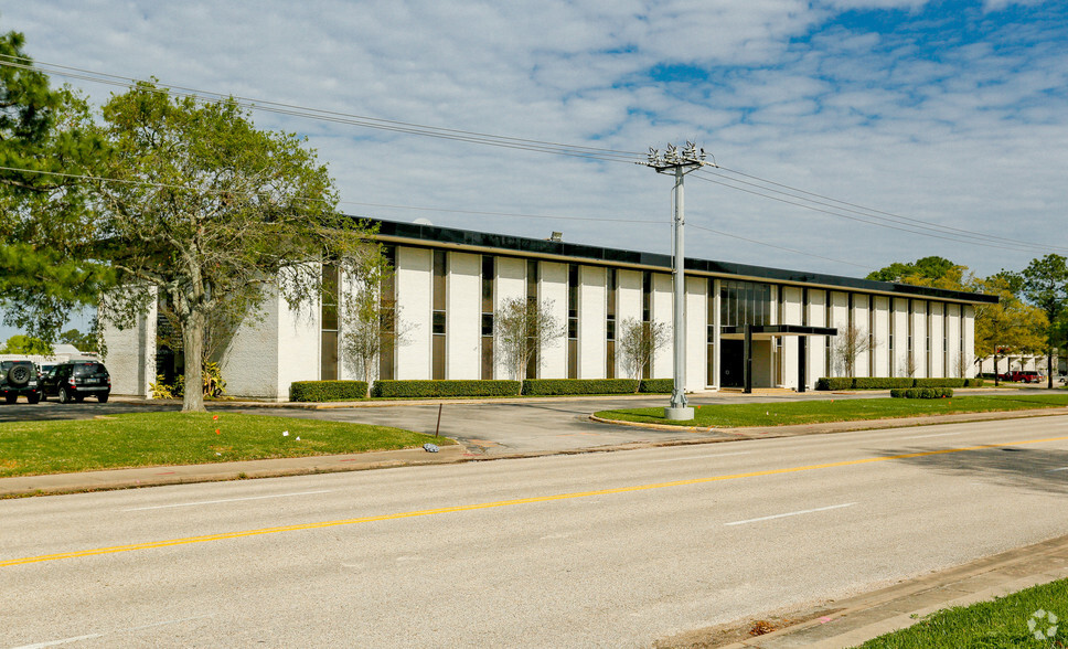 1115 Gemini St, Houston, TX for lease - Building Photo - Image 1 of 75