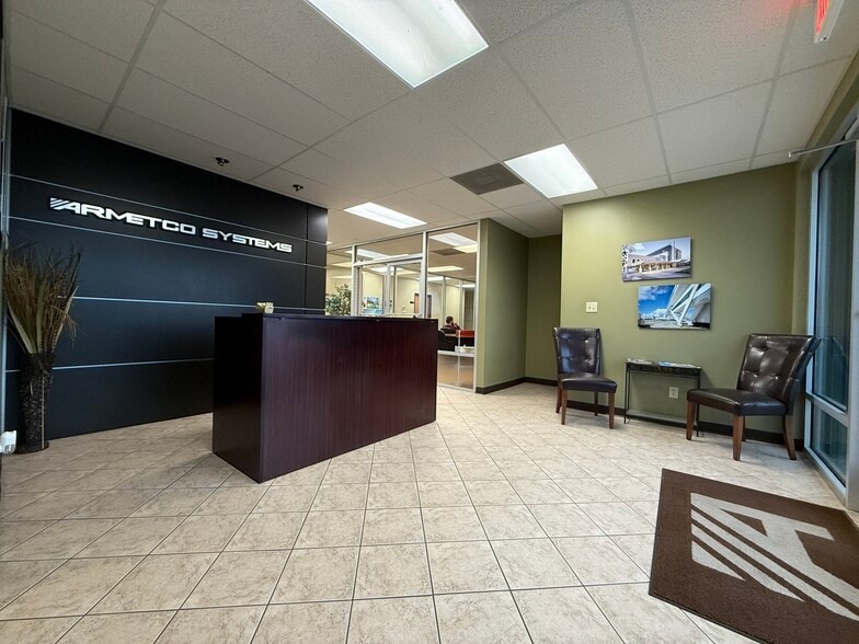 11647 Armetco Dr, Justin, TX for lease - Interior Photo - Image 2 of 24