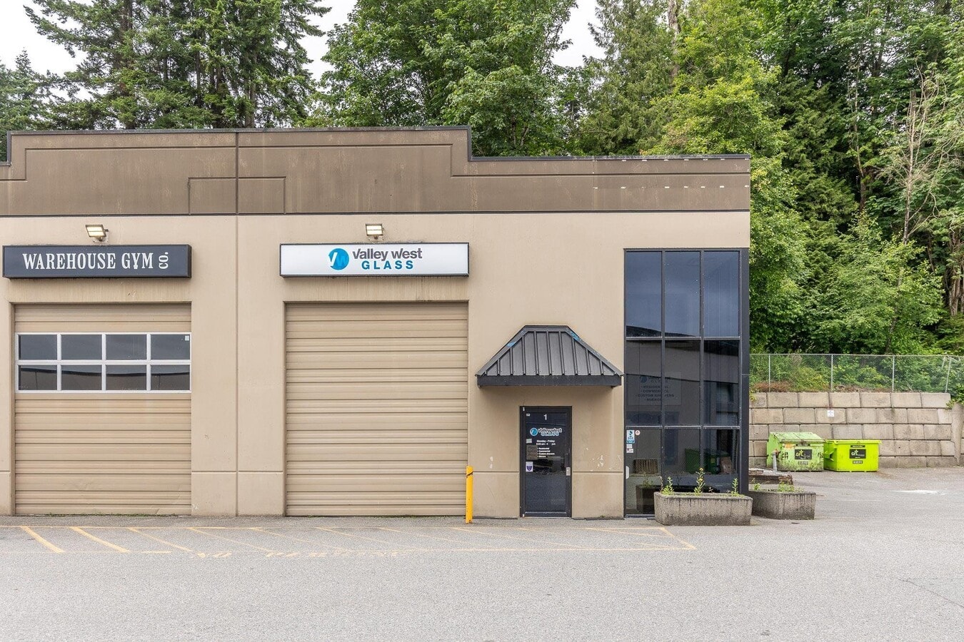 34100 S Fraser Way, Abbotsford, BC V2S 2C6 - Unit 1 - - Interior Photo - Image 1 of 10