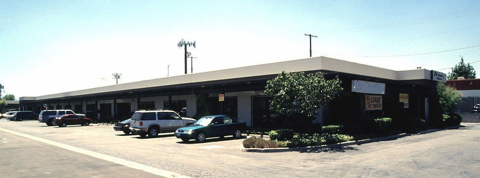 21430 Strathern St, Canoga Park, CA for lease - Building Photo - Image 3 of 3