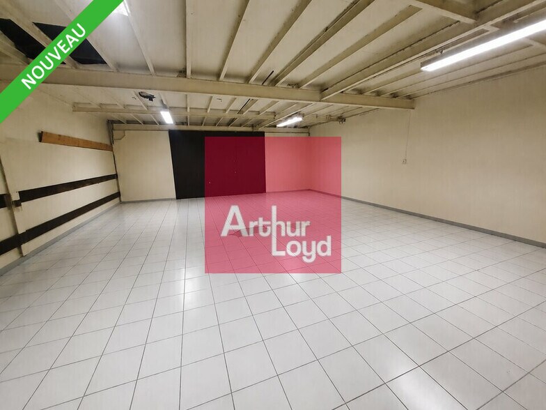 Flex in La Roche Blanche for sale - Interior Photo - Image 3 of 7