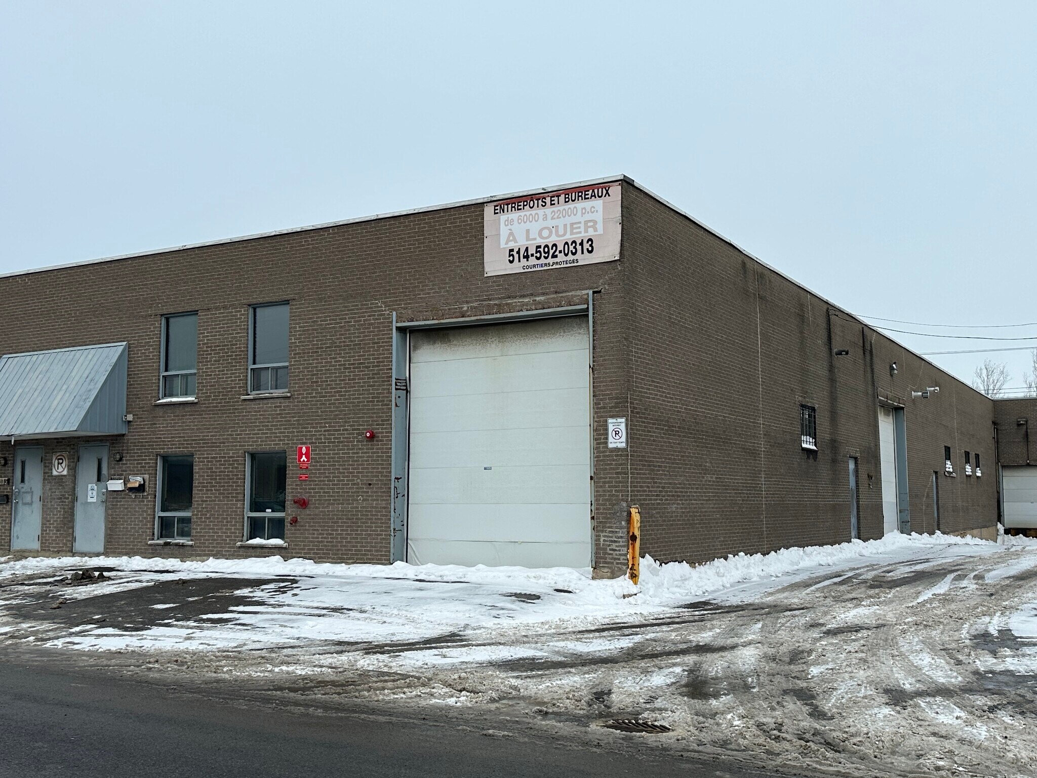 6817 Pl Pascal-Gagnon, Montréal, QC for lease Building Photo- Image 1 of 8