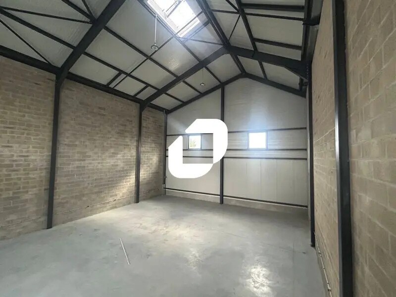 Location Local d'activités 63 m² à 273 m² - Photo 1