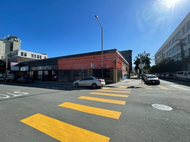 3227 22nd St, San Francisco, CA for lease - Building Photo - Image 3 of 22