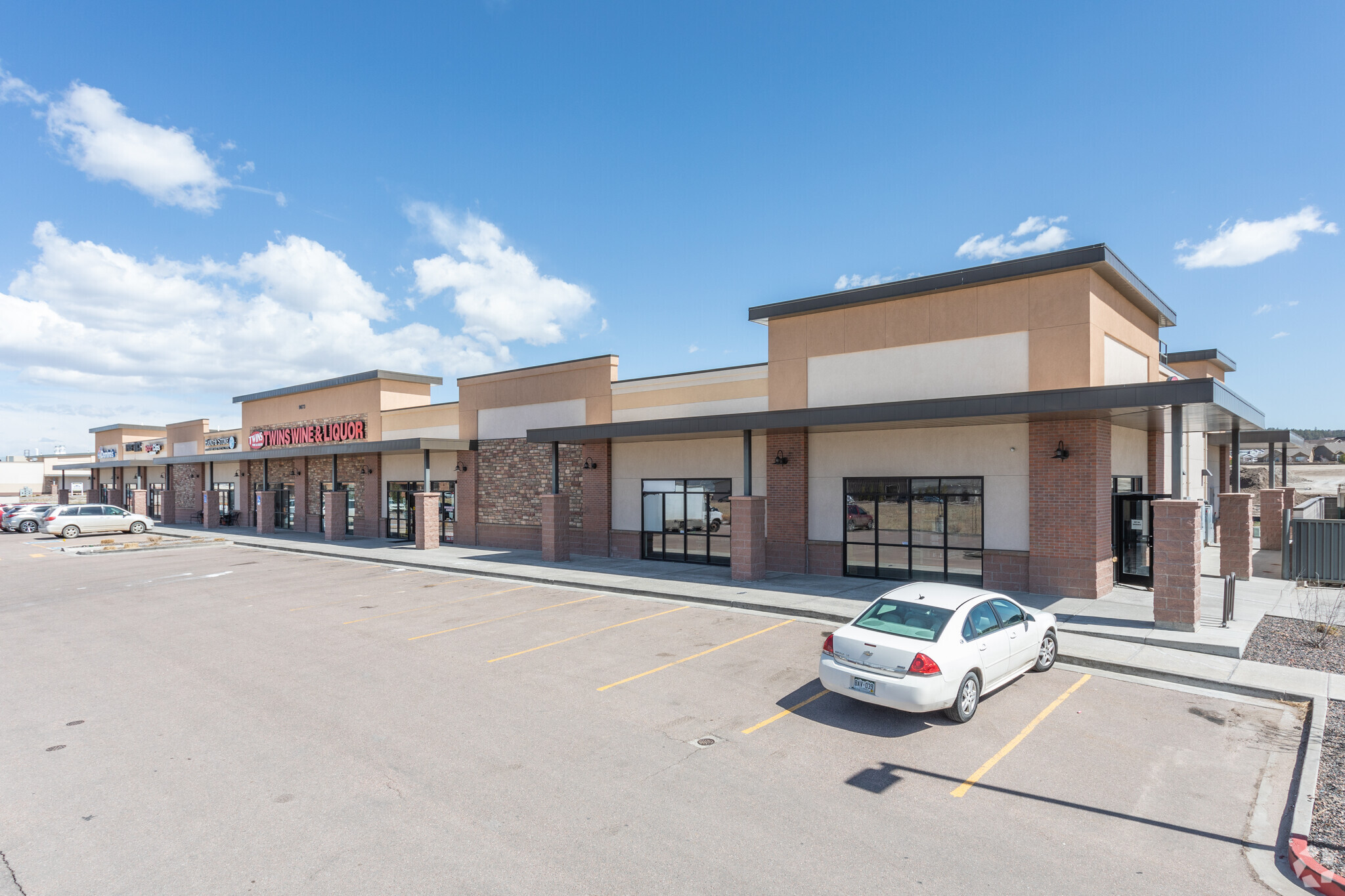 9673 Prominent Pt, Colorado Springs, CO for sale Primary Photo- Image 1 of 17