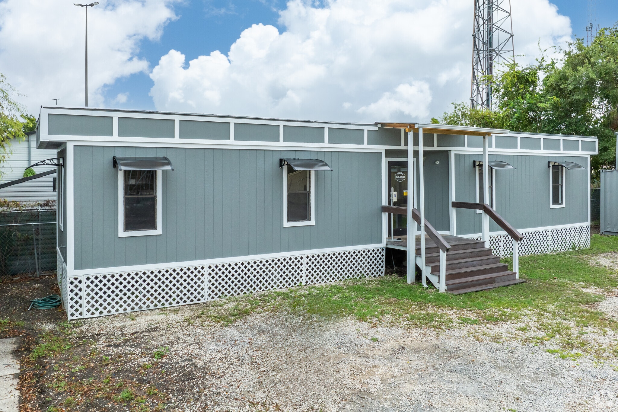 5021 Stepp Ave, Jacksonville, FL for lease Building Photo- Image 1 of 43