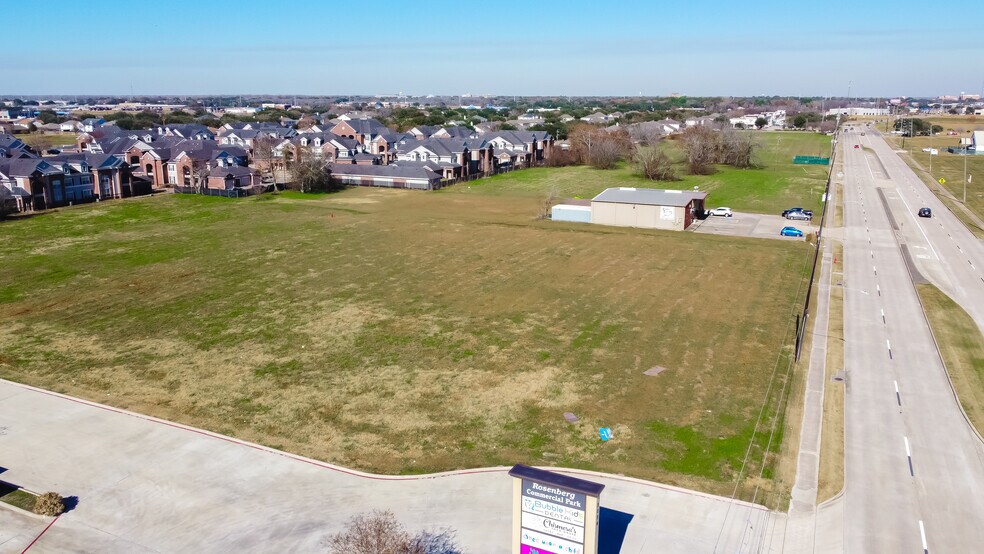 2320 B F Terry Blvd, Rosenberg, TX 77471 Rosenberg Commercial Park
