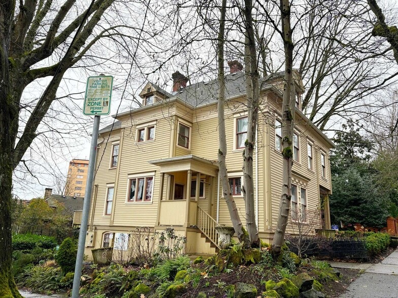 916 SW King Ave, Portland, OR for sale - Building Photo - Image 2 of 12