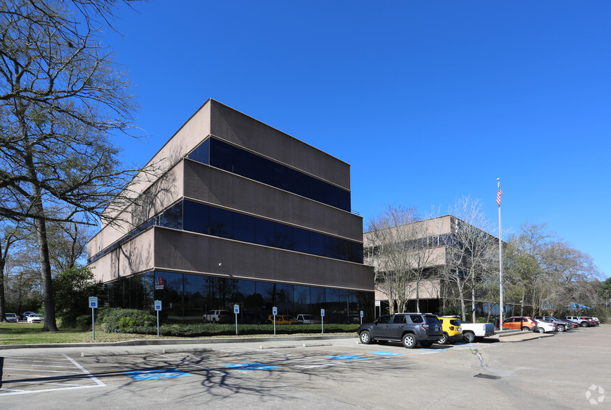 200 River Pointe Dr, Conroe, TX for lease - Primary Photo - Image 1 of 19