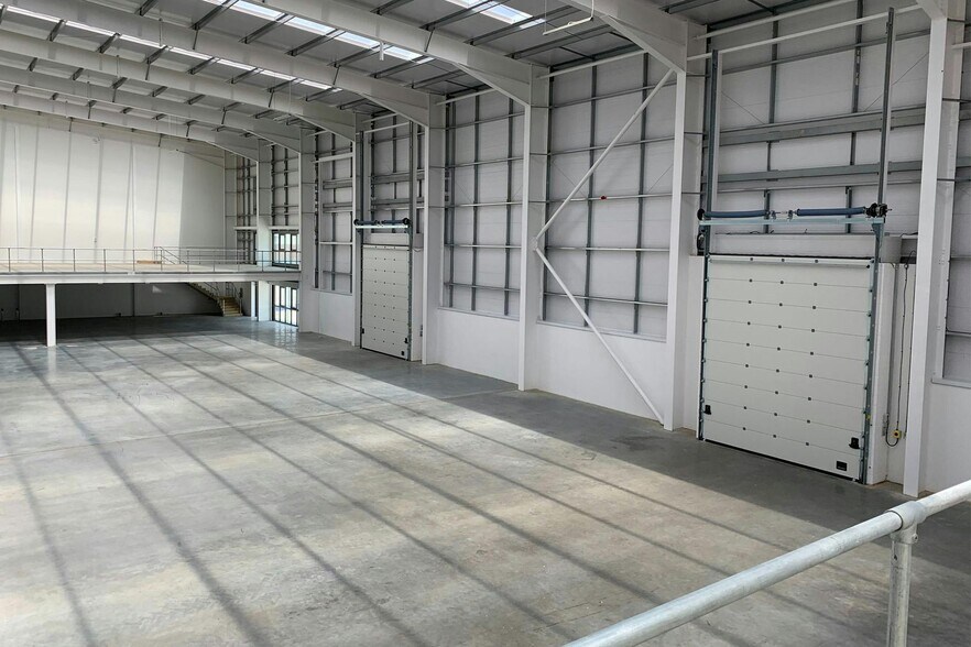 54 Jeffreys Rd, Enfield for lease - Building Photo - Image 3 of 3