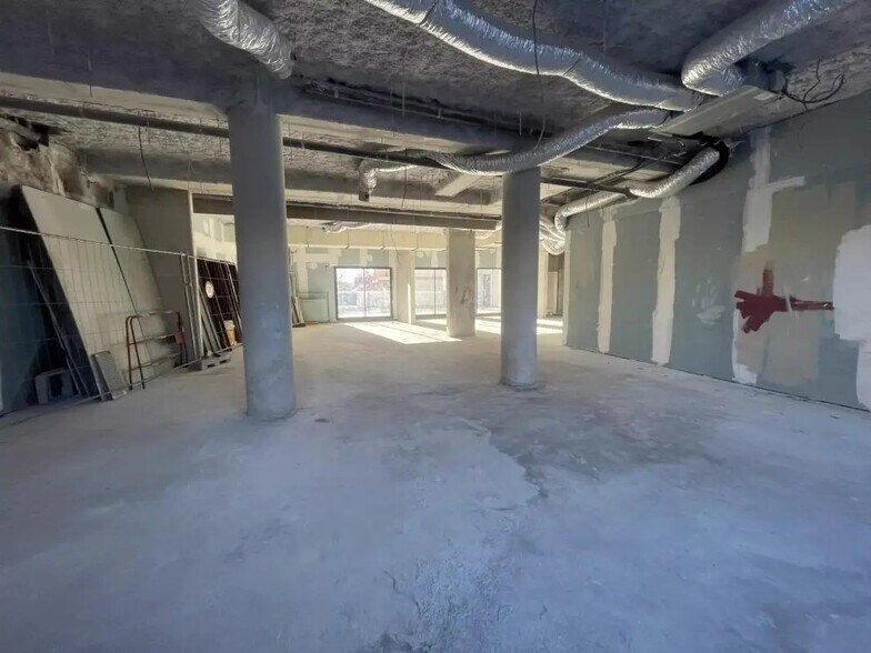 Retail in Cagnes-sur-Mer for lease - Building Photo - Image 3 of 24