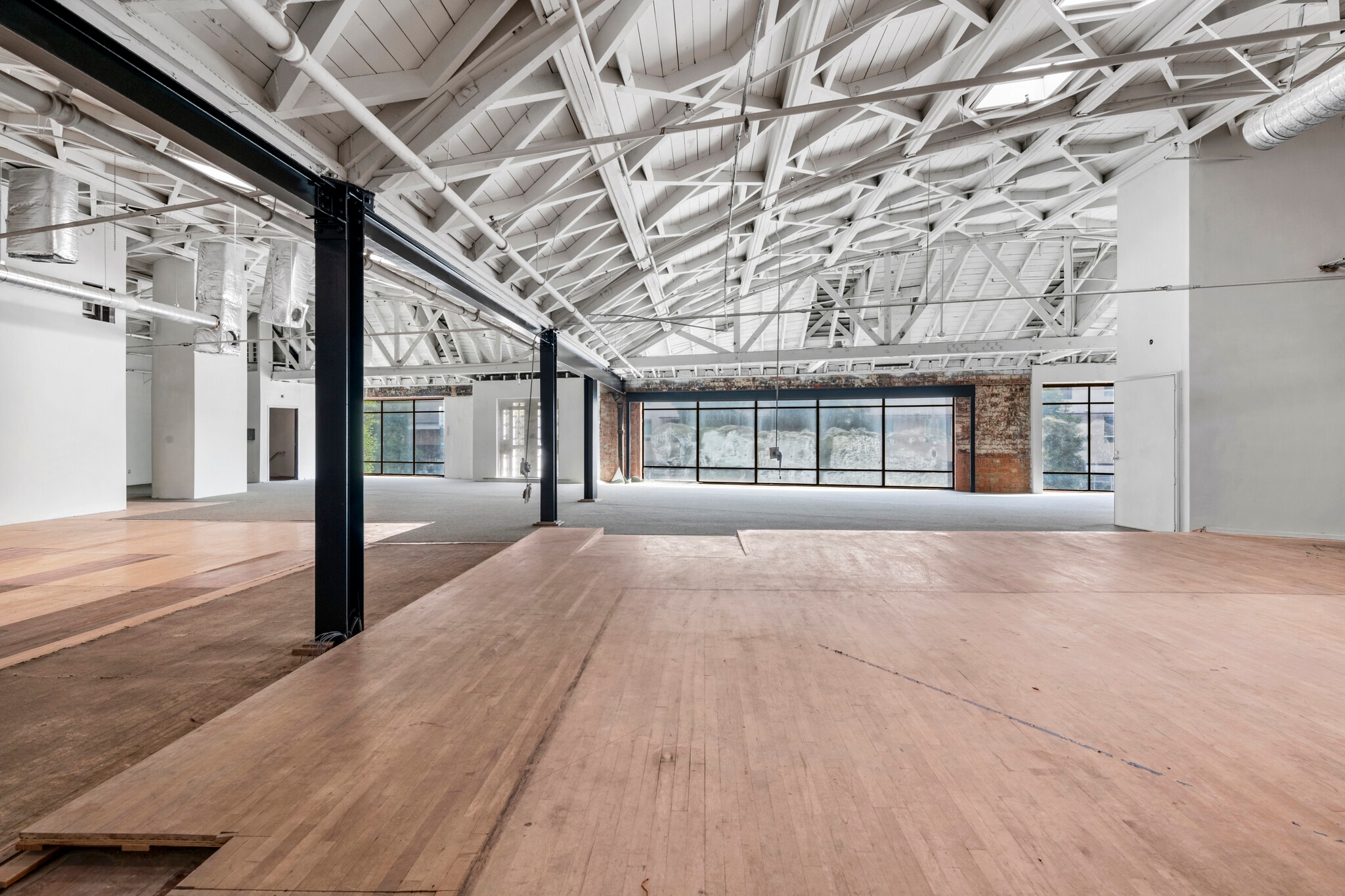 735 S La Brea Ave, Los Angeles, CA for lease Interior Photo- Image 1 of 7