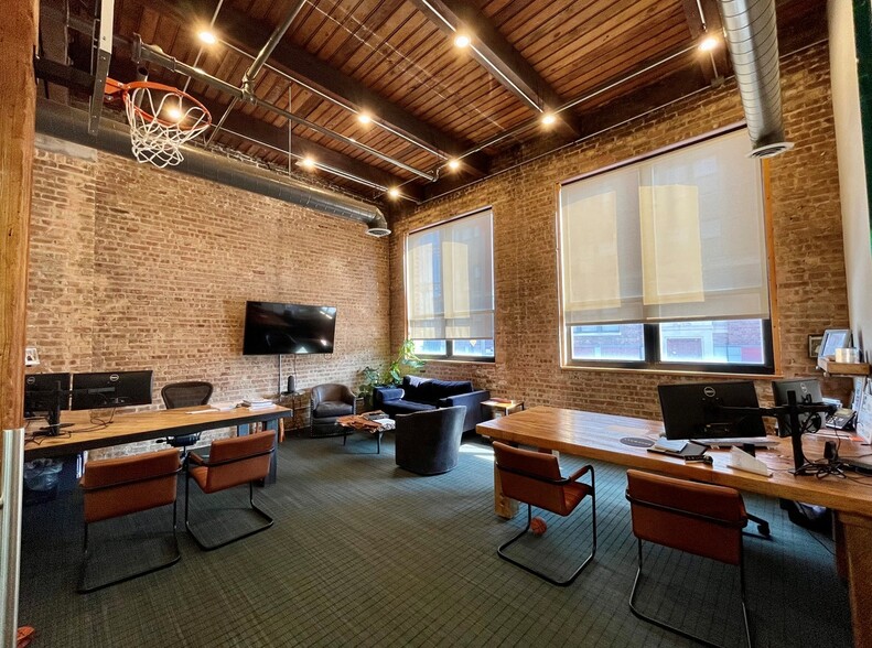 1000 N Halsted St, Chicago, IL for lease - Interior Photo - Image 3 of 12