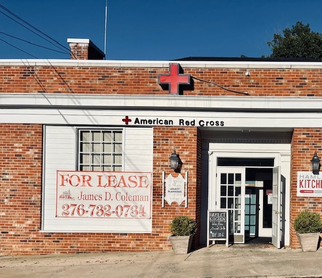 1081 Spruce St, Martinsville, VA for lease Primary Photo- Image 1 of 2