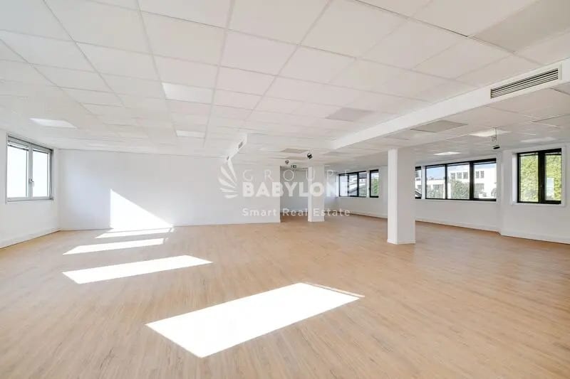 Office in Malakoff for sale - Building Photo - Image 2 of 7