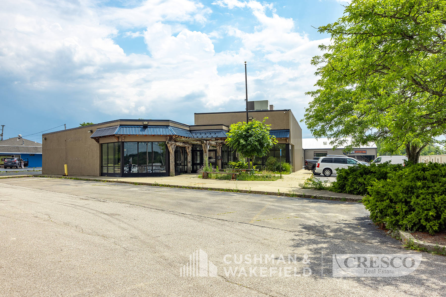 8269 E Washington St, Bainbridge, OH for lease Building Photo- Image 1 of 10