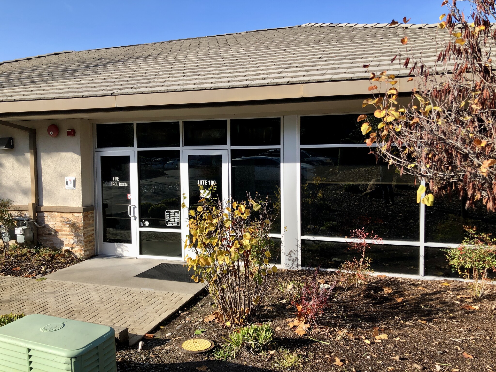 588 N Sunrise Ave, Roseville, CA for lease Building Photo- Image 1 of 5