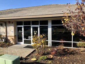 588 N Sunrise Ave, Roseville, CA for lease Building Photo- Image 1 of 5