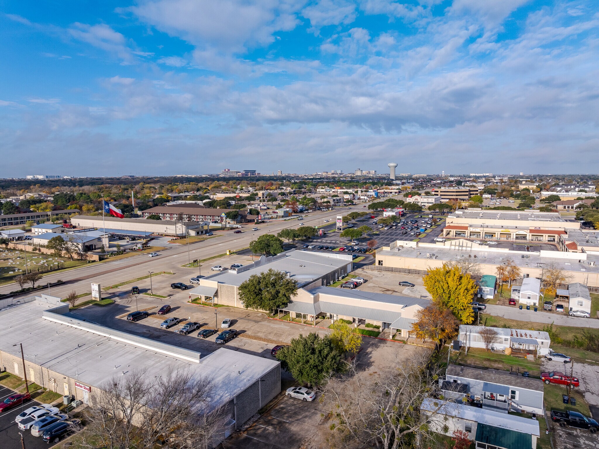 2551-2553 S Texas Ave, College Station, TX for lease Building Photo- Image 1 of 8