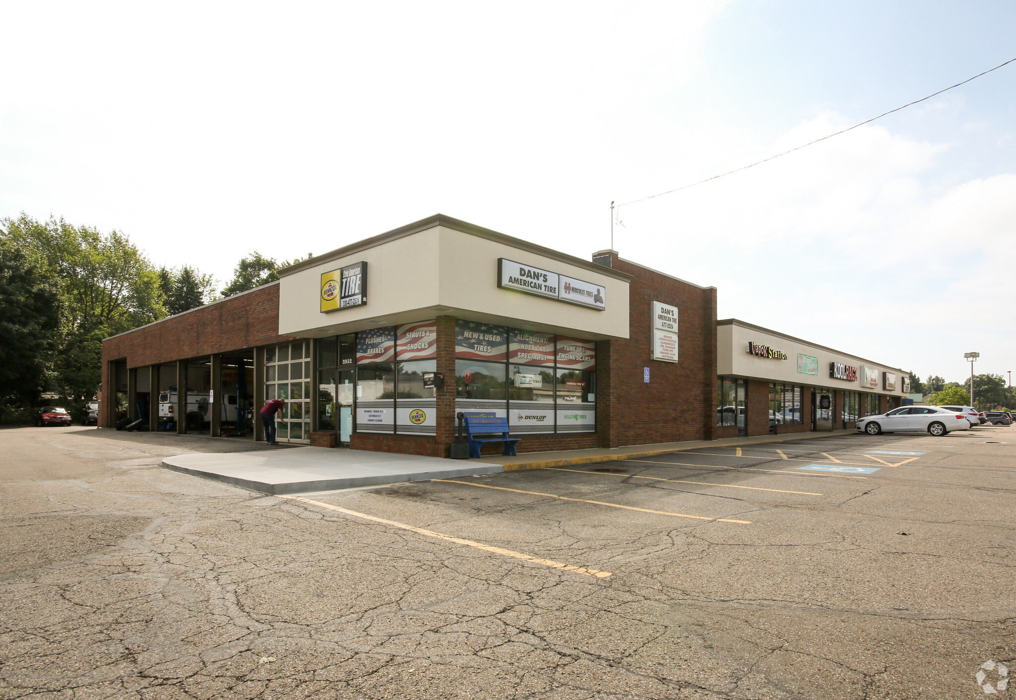 2800-2852 Whipple Ave, Canton, OH for lease Primary Photo- Image 1 of 2