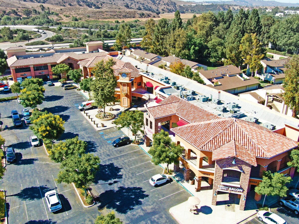 65916599 Collins Dr, Moorpark, CA 93021